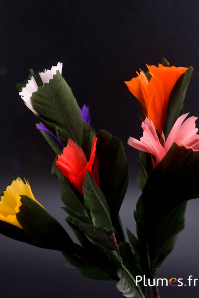 Fleurs en plumes - hauteur 30 cm - multicouleurs